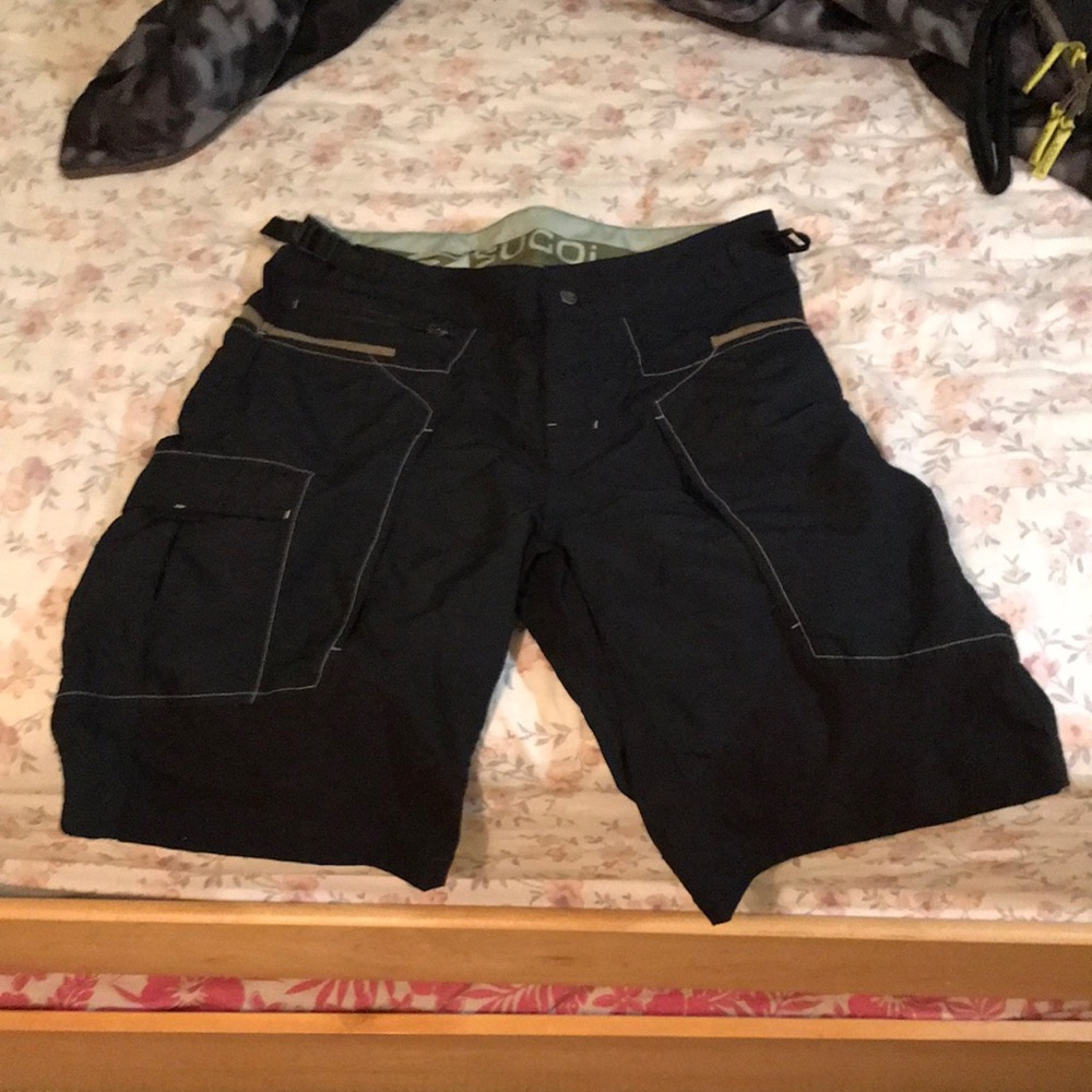 SUGOi Biking Shorts